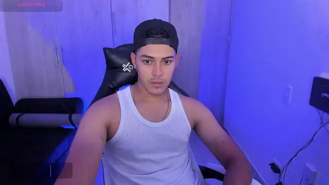Snapshot of Iamdylan777 chatting on 02-17-25, 10:36 Iamdylan777 online show from 02-17-25, 10:36