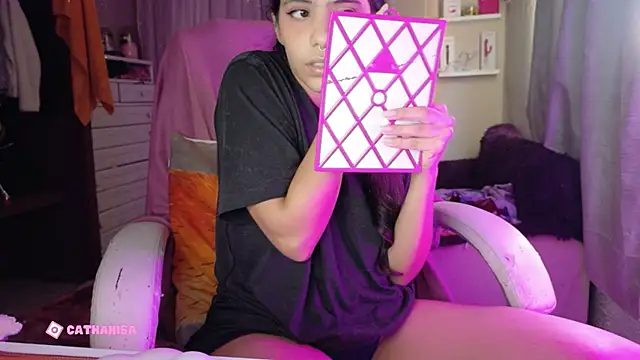 Snapshot of AllisonCatUwU chatting on 10-30-25, 03:35 AllisonCatUwU online show from 10-30-25, 03:35