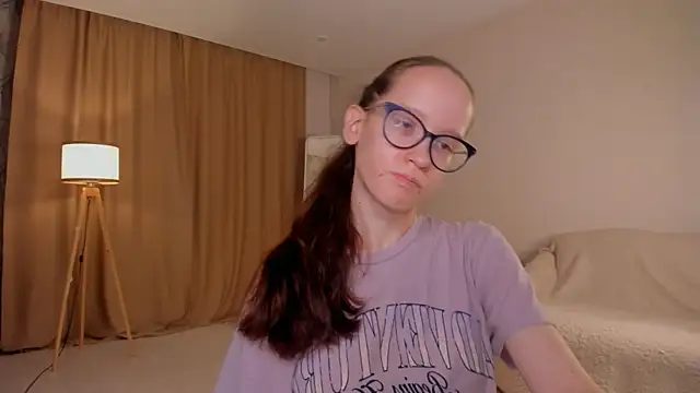 BettyBrowni online show from 10-12-25, 04:06