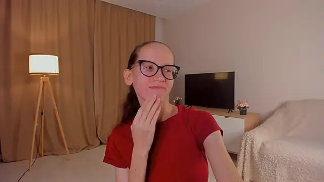 BettyBrowni online show from 10-22-25, 04:18