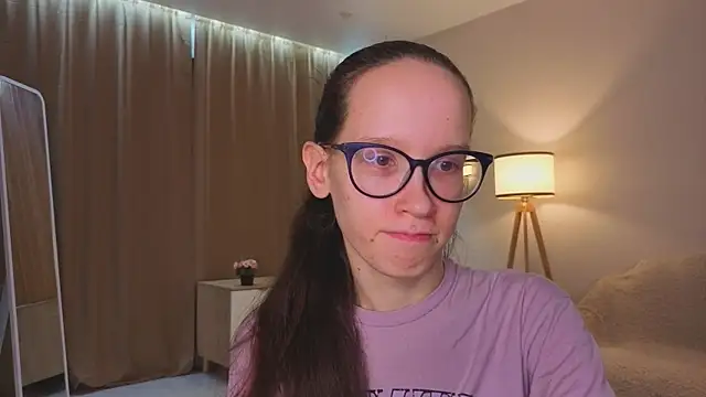 BettyBrowni online show from 12-19-25, 04:14