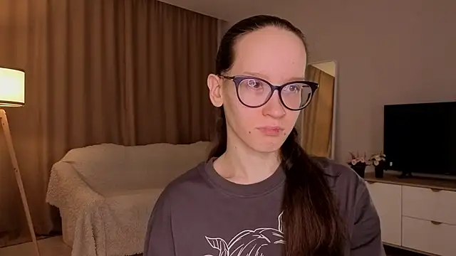 BettyBrowni online show from 04-11-26, 04:11