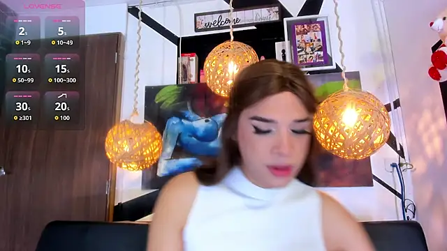 victoria aleia  online show from 10-13-25, 10:10