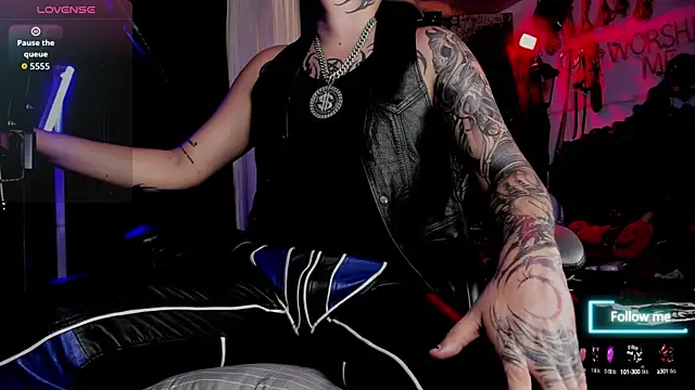 Snapshot of allanhurtss chatting on 10-14-25, 06:09 allanhurtss online show from 10-14-25, 06:09