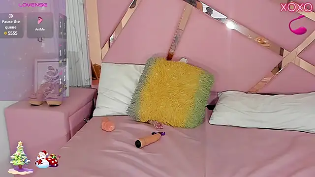 EmmyCruzZ online show from 12-15-24, 10:28