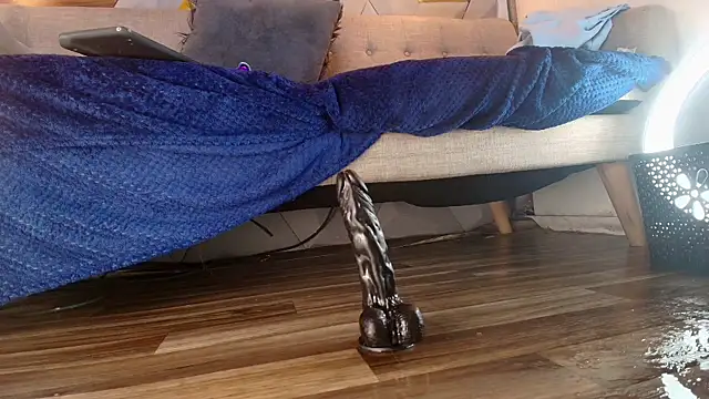 Snapshot of sarah_banks1 chatting on 03-15-25, 10:11 sarah banks1 online show from 03-15-25, 10:11