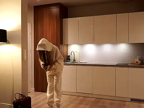 Snapshot of BARBIE_22888 chatting on 10-30-25, 09:15 BARBIE 22888 online show from 10-30-25, 09:15