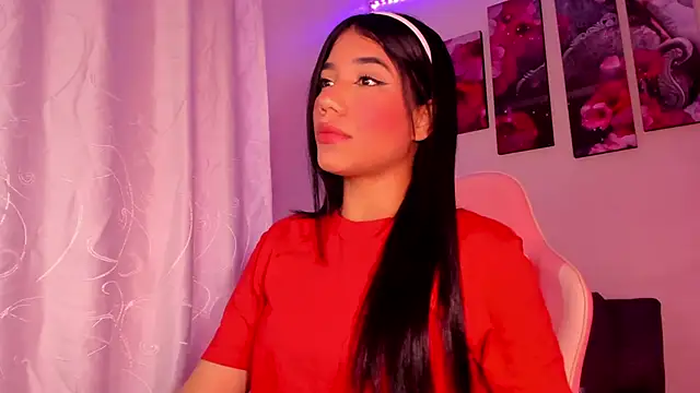 Snapshot of Alissarhys26 chatting on 03-06-25, 12:00 Alissarhys26 online show from 03-06-25, 12:00