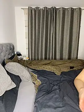 Wildberry  online show from 01-25-25, 07:39