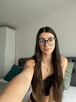 Wildberry  online show from 04-14-26, 02:23