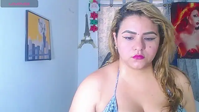 Snapshot of Charlotte_mh chatting on 12-19-24, 07:51 Charlotte mh online show from 12-19-24, 07:51