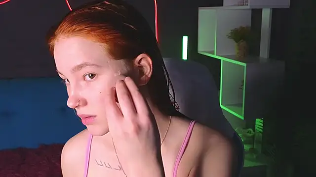 Snapshot of erikabrian chatting on 12-11-24, 08:04 erikabrian online show from 12-11-24, 08:04