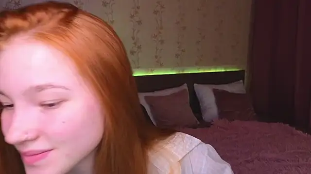 Snapshot of erikabrian chatting on 12-21-24, 01:15 erikabrian online show from 12-21-24, 01:15