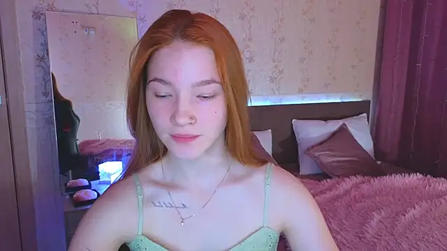 Snapshot of erikabrian chatting on 12-24-24, 01:16 erikabrian online show from 12-24-24, 01:16