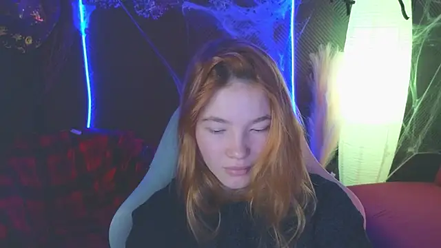 Snapshot of erikabrian chatting on 11-02-25, 02:03 erikabrian online show from 11-02-25, 02:03