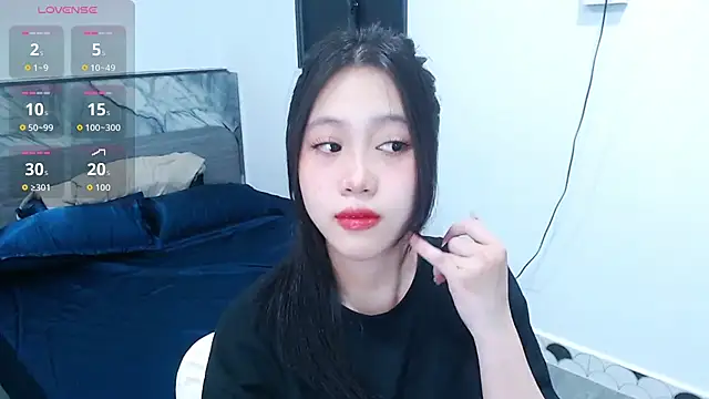 Snapshot of Lin_SiYee chatting on 11-23-25, 09:03 Lin SiYee online show from 11-23-25, 09:03