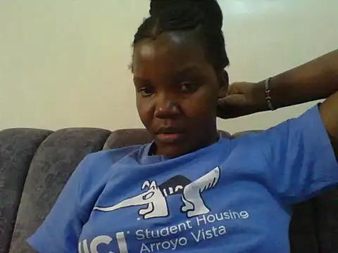 Snapshot of girltotok chatting on 02-13-26, 11:06 girltotok online show from 02-13-26, 11:06