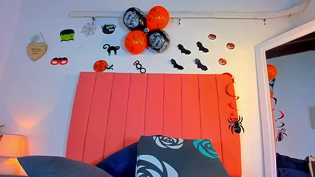 valen rose0 online show from 10-29-25, 12:07