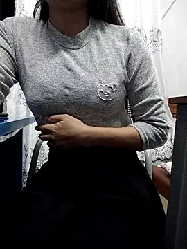 Snapshot of Haralushiaaa chatting on 10-23-25, 12:59 Haralushiaaa online show from 10-23-25, 12:59