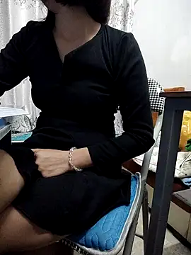 Snapshot of Haralushiaaa chatting on 11-07-25, 07:30 Haralushiaaa online show from 11-07-25, 07:30