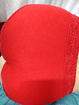 Snapshot of Haralushiaaa chatting on 11-10-25, 10:20 Haralushiaaa online show from 11-10-25, 10:20