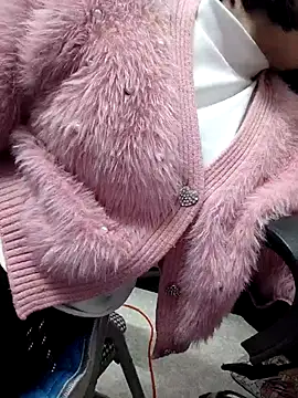 Haralushiaaa online show from 12-14-25, 12:32