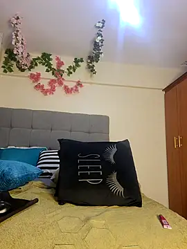 Sexxy mariana online show from 10-28-25, 09:39