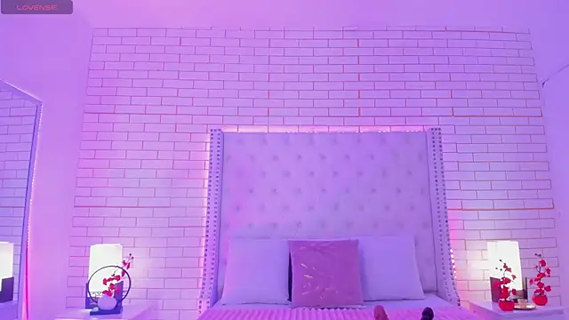 Coco Balenciaga  online show from 04-04-26, 11:40