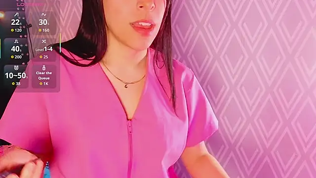 Snapshot of littleebluee chatting on 10-18-25, 02:47 littleebluee online show from 10-18-25, 02:47