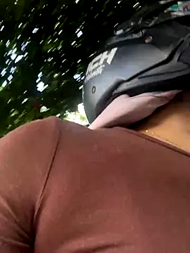 Pretty Isadora online show from 11-23-25, 07:02