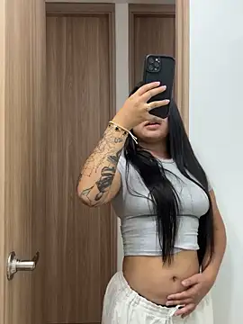 Pretty Isadora online show from 12-02-25, 08:26