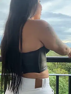 Pretty Isadora online show from 12-04-25, 09:01