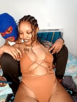 Badgirl-riri7 online show from 03-21-25, 08:06