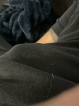 Snapshot of joeycbigcock chatting on 12-21-24, 05:07 joeycbigcock online show from 12-21-24, 05:07