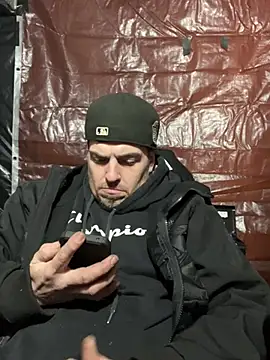 Snapshot of joeycbigcock chatting on 02-01-25, 10:34 joeycbigcock online show from 02-01-25, 10:34