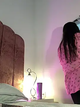 IsabellaGrey19 online show from 02-03-26, 07:30