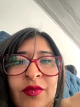 Snapshot of ZTahya chatting on 10-29-25, 07:48 ZTahya online show from 10-29-25, 07:48