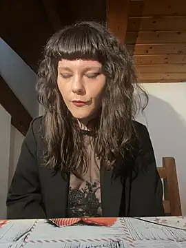 OniricFemme online show from 03-05-25, 07:17