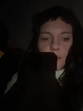 Snapshot of OniricFemme chatting on 12-13-25, 09:42 OniricFemme online show from 12-13-25, 09:42