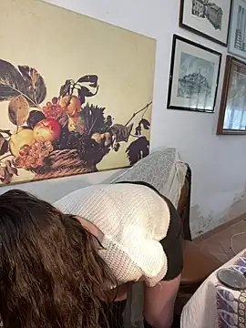 Snapshot of OniricFemme chatting on 12-20-25, 12:12 OniricFemme online show from 12-20-25, 12:12