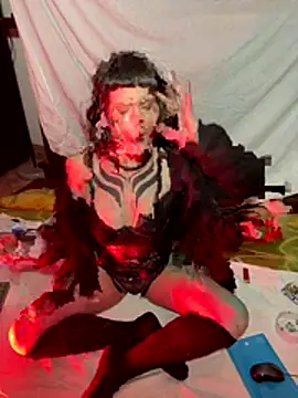 Snapshot of OniricFemme chatting on 01-06-26, 10:34 OniricFemme online show from 01-06-26, 10:34