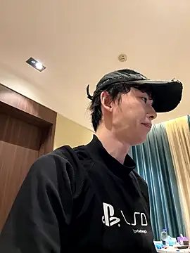 Snapshot of 1a1a1alll chatting on 11-17-25, 03:29 1a1a1alll online show from 11-17-25, 03:29