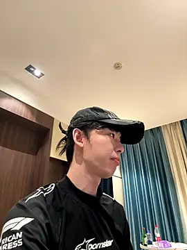 Snapshot of 1a1a1alll chatting on 12-01-25, 03:06 1a1a1alll online show from 12-01-25, 03:06