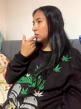 Snapshot of luna_asss chatting on 10-14-25, 02:18 luna asss online show from 10-14-25, 02:18