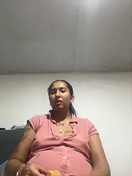 Snapshot of luna_asss chatting on 11-14-25, 07:56 luna asss online show from 11-14-25, 07:56