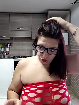 carolyne2023 online show from 11-18-25, 07:46