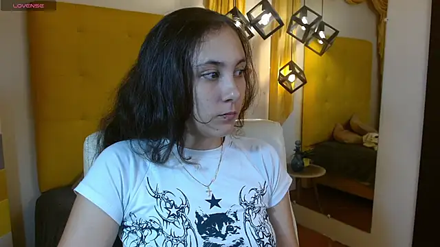 xlunna online show from 11-28-25, 07:05