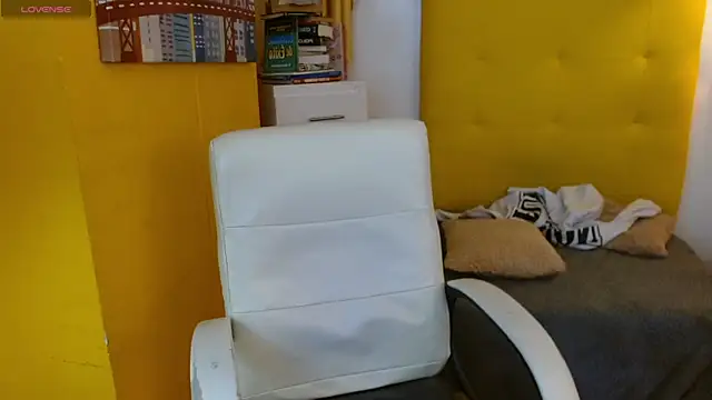 xlunna online show from 12-03-25, 09:13