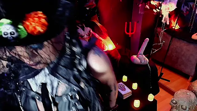 Snapshot of MorganaCrowley chatting on 10-29-25, 08:10 MorganaCrowley online show from 10-29-25, 08:10