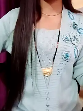 Snapshot of Slim_bhabhi chatting on 12-31-24, 07:10 Slim bhabhi online show from 12-31-24, 07:10